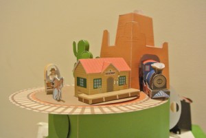 Paper Automatas: Chickens & Train